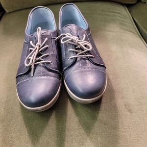 Cloud Footware Brand Sneakers 41